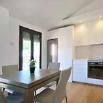 Stunning W Amazing Views In *
